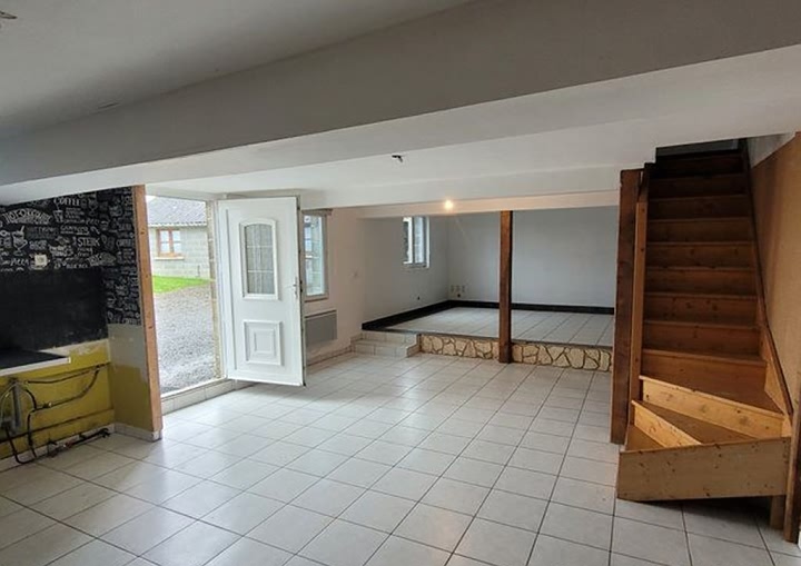 2 bed stone house for sale near Bion