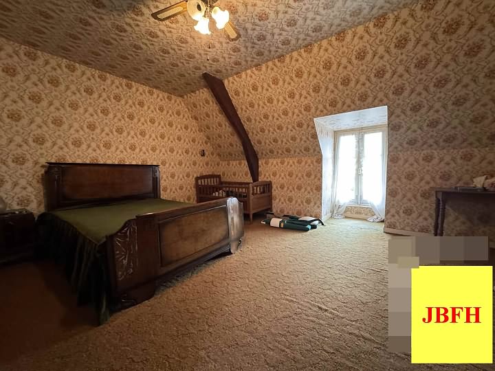 4 bed stone house for sale near Clairet