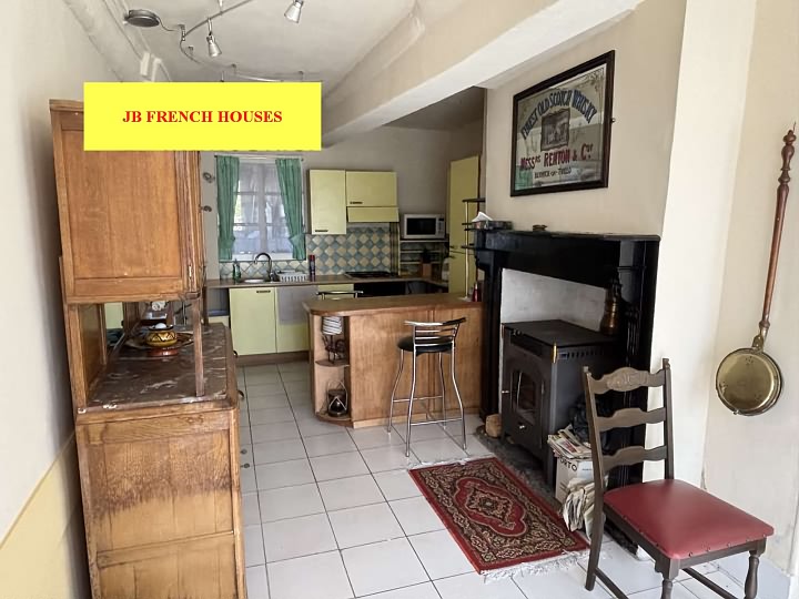 2 bed stone house for sale near Lesbois
