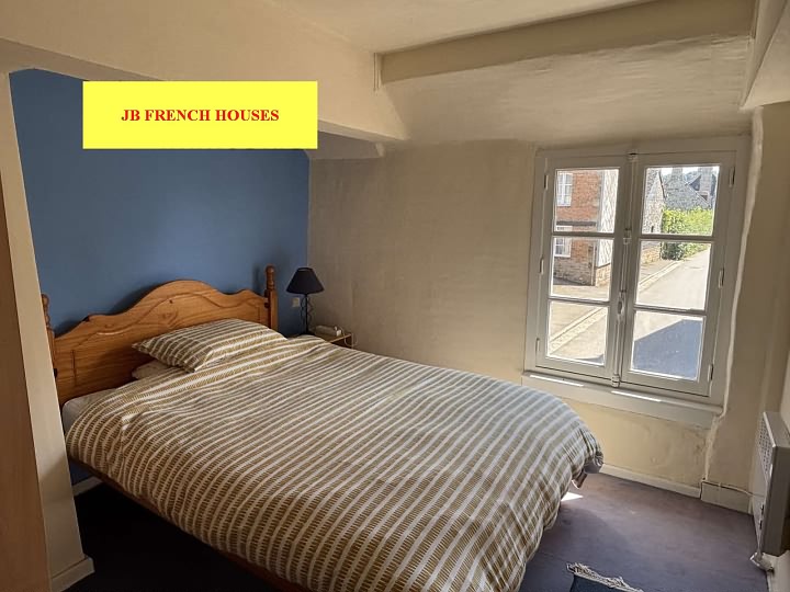 2 bed stone house for sale near Lesbois
