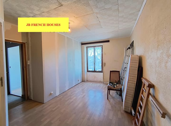 2 bed stone house for sale near Lesbois