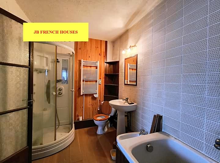 2 bed stone house for sale near Lesbois