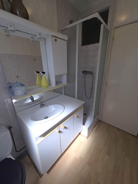 2 bed stone house for sale near Bever