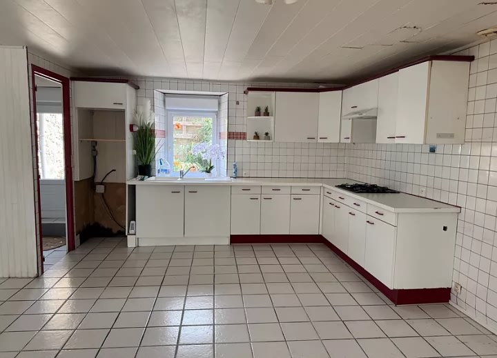 2 bed stone house for sale near Bonen