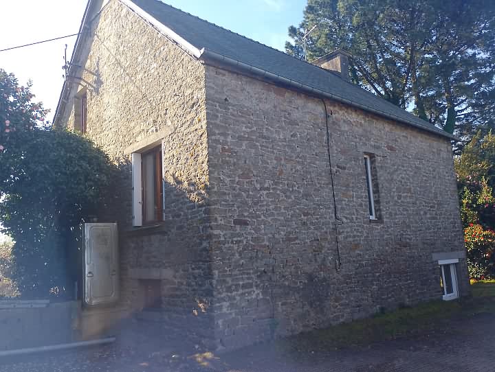 4 bed stone house for sale near BRITTANY CENTRE and BRITTANY CENTRE WEST