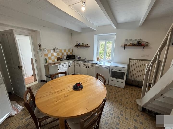 2 bed stone house for sale near Keraden