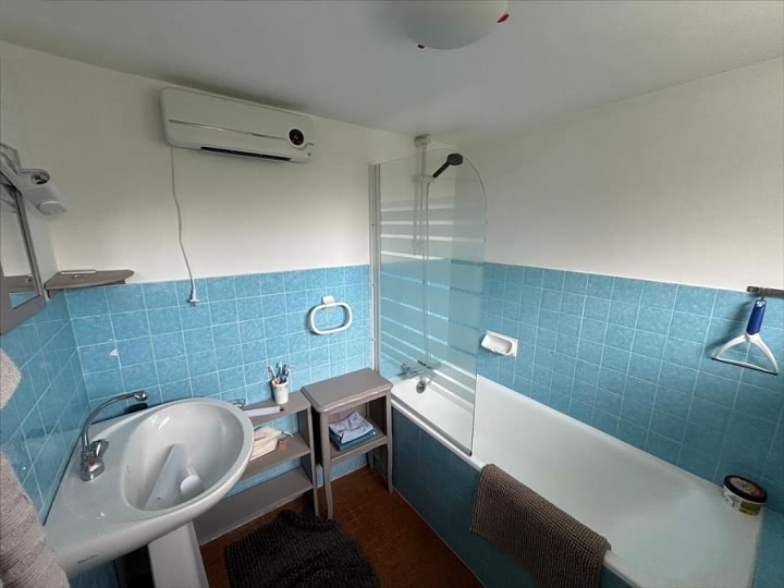 2 bed stone house for sale near Keraden