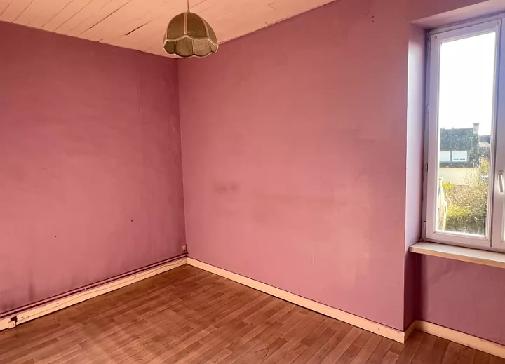 2 bed stone house for sale near Kergloff