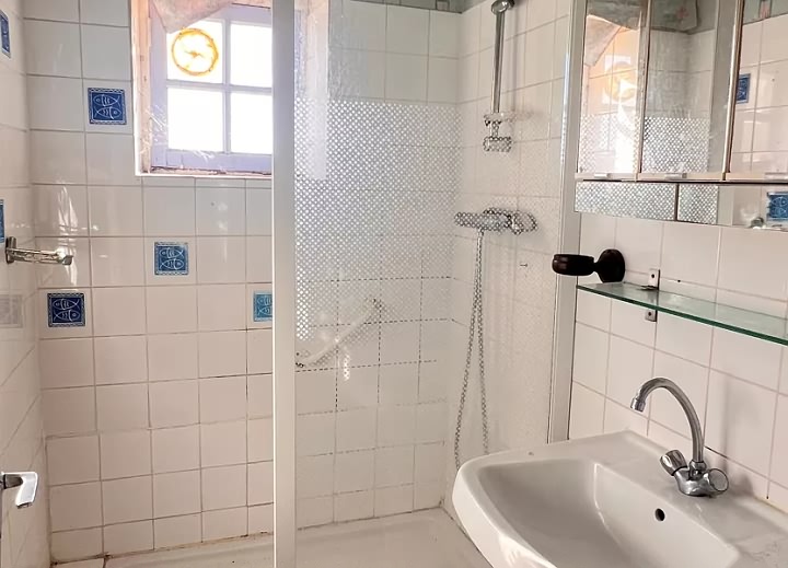 2 bed stone house for sale near Kergloff