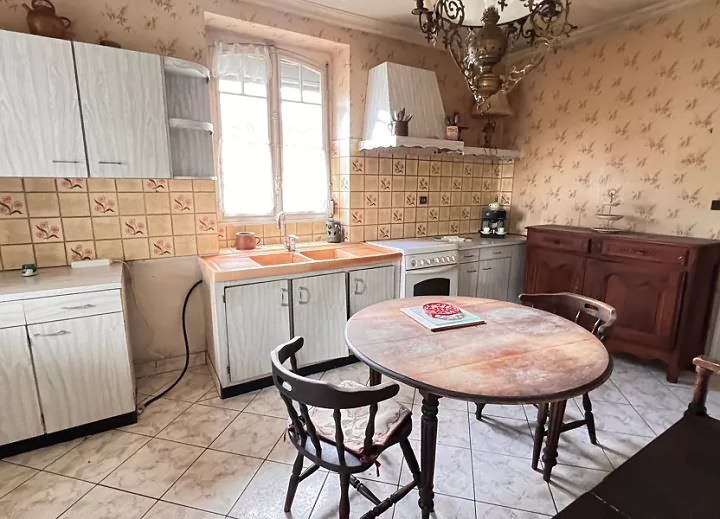 3 bed stone house for sale near Kergloff