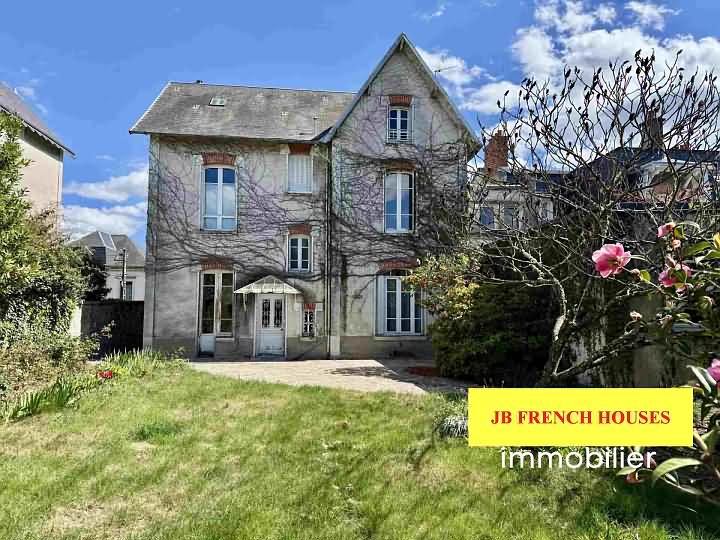 5 bed stone house for sale near Glénic