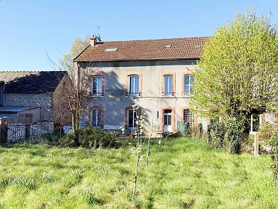 2 bed stone house for sale near Glénic