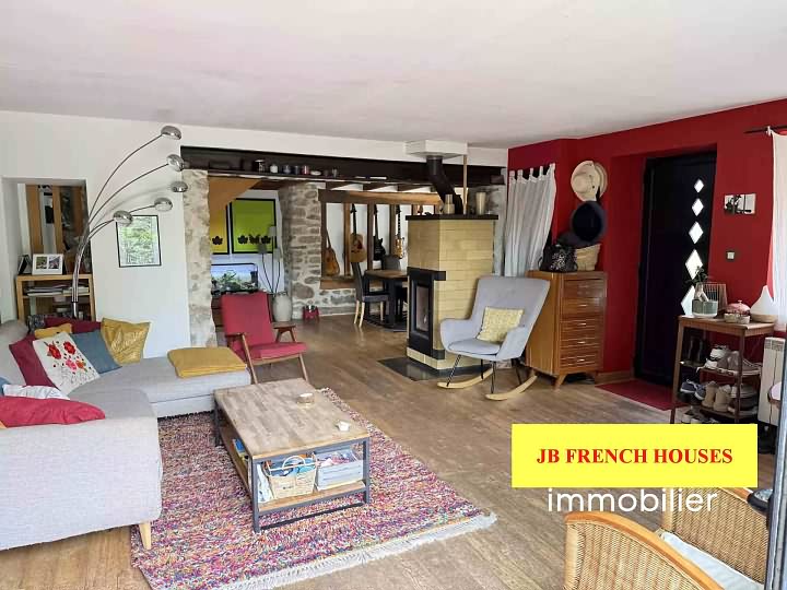 3 bed stone house for sale near Glénic
