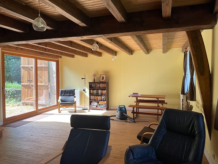 Maison en pierre de 4 chambres à vendre près de Jartaud