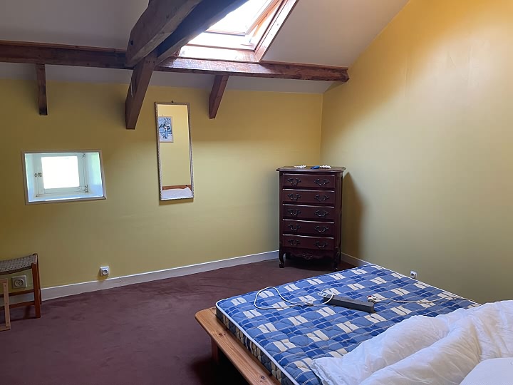 Maison en pierre de 4 chambres à vendre près de Jartaud