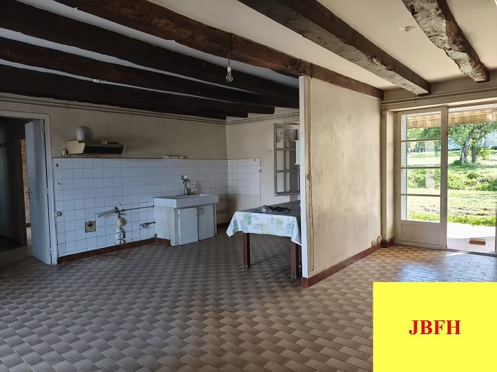 6 bed farmhouse for sale near Vienne And Haute Vienne