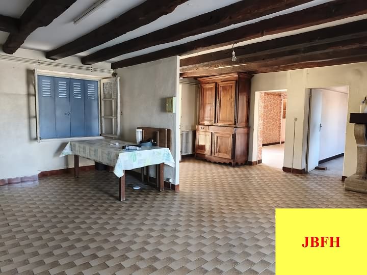 6 bed farmhouse for sale near Vienne And Haute Vienne