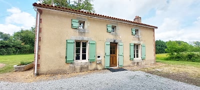 3 bed stone house for sale near Suaux