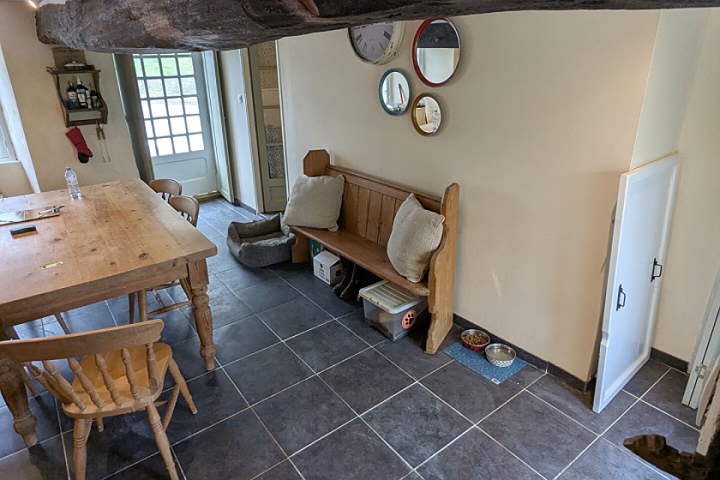 2 bed stone house for sale near Peer