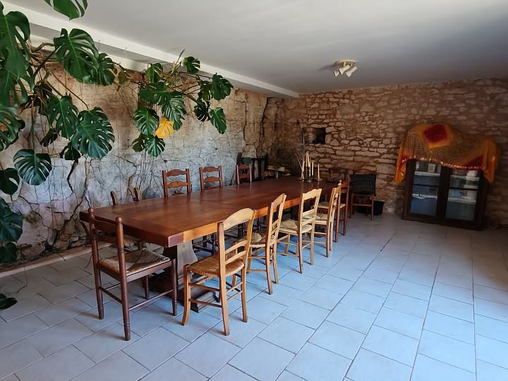 6 bed stone house for sale near Dordogne and Lot