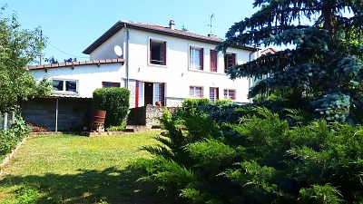 4 bed house for sale near Goulat
