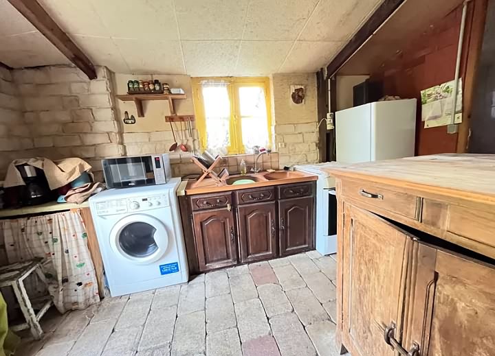 2 bed stone house for sale near Bonen