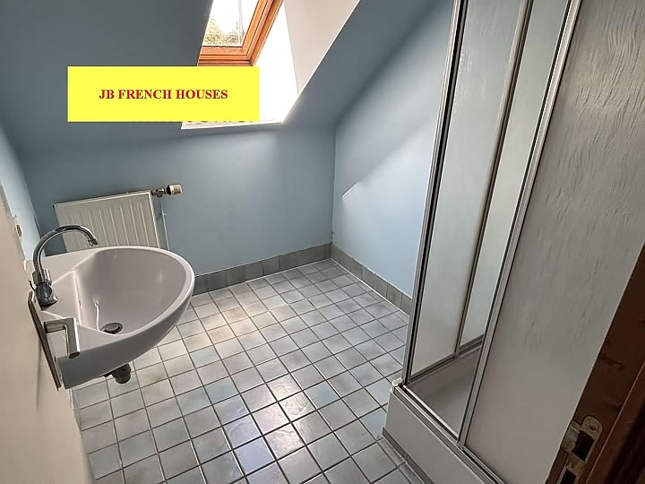 5 bed stone house for sale near Mantilly