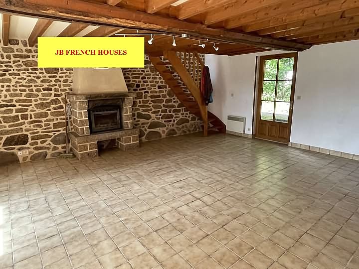 5 bed stone house for sale near Mantilly