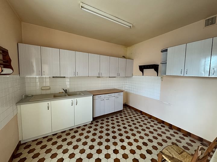 Maison en pierre de 4 chambres à vendre près de Jartaud