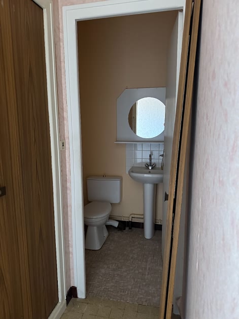 Maison en pierre de 4 chambres à vendre près de Jartaud