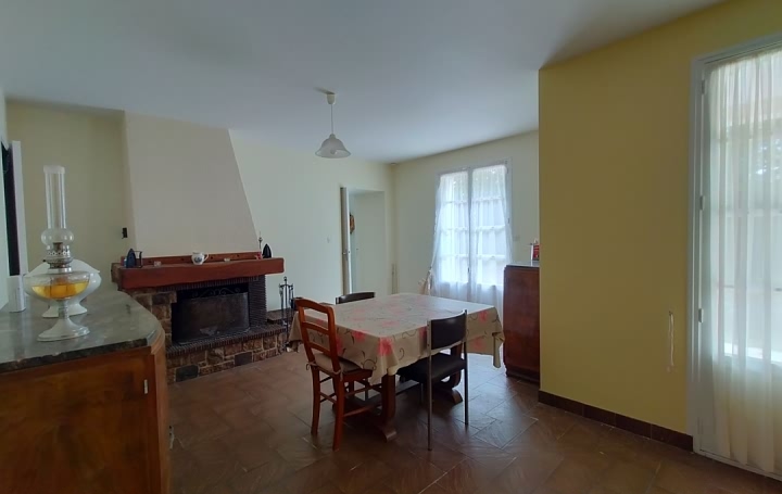 3 bed stone house for sale near Averton