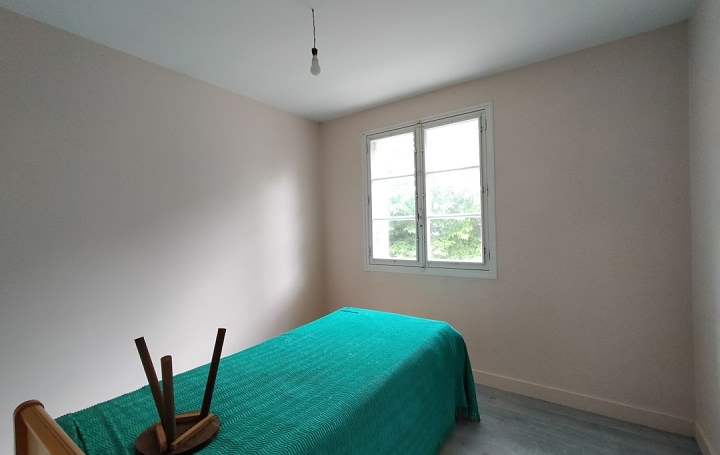 3 bed stone house for sale near Averton