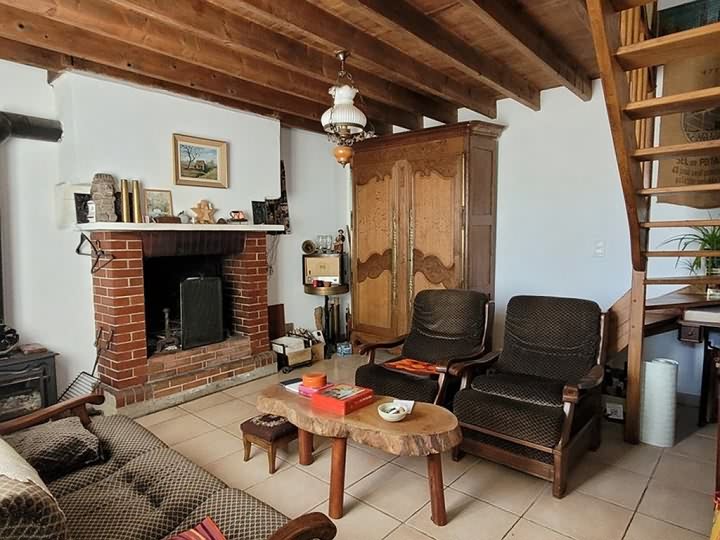 2 bed stone house for sale near Bion