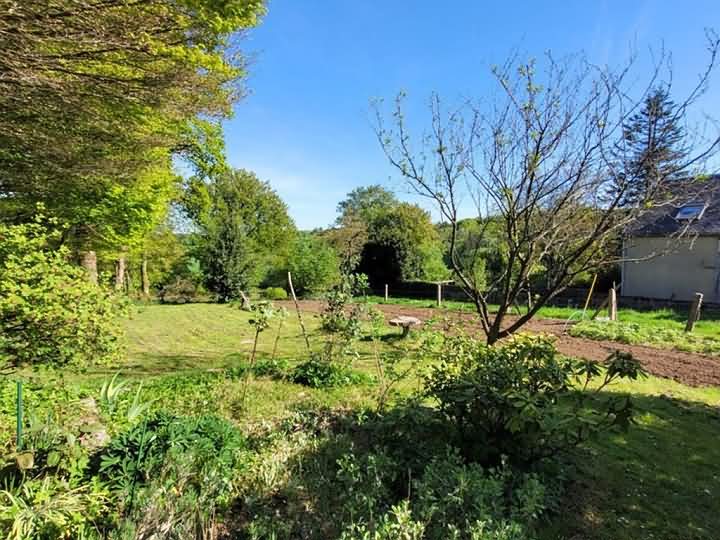 2 bed stone house for sale near Bion