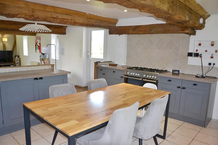 3 bed stone house for sale near Cisai Saint Aubin