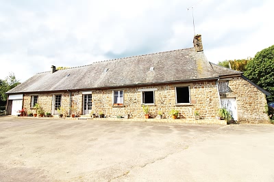 3 bed stone house for sale near Lesbois