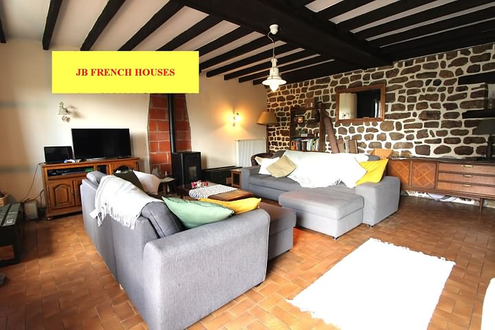3 bed stone house for sale near Lesbois