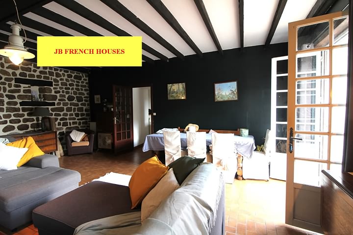 3 bed stone house for sale near Lesbois