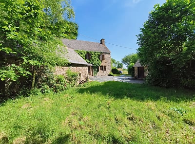 3 bed stone house for sale near Lesbois