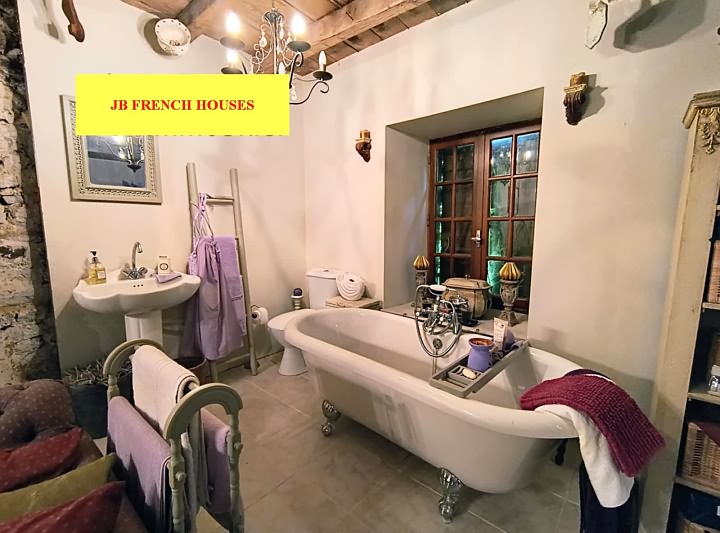 3 bed stone house for sale near Lesbois