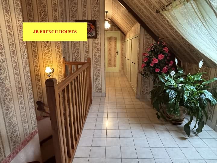 5 bed stone house for sale near Lesbois