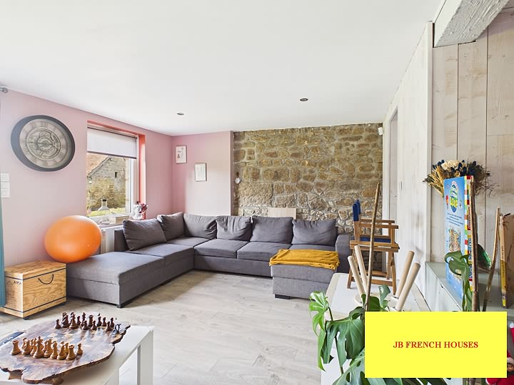 3 bed stone house for sale near Nécy