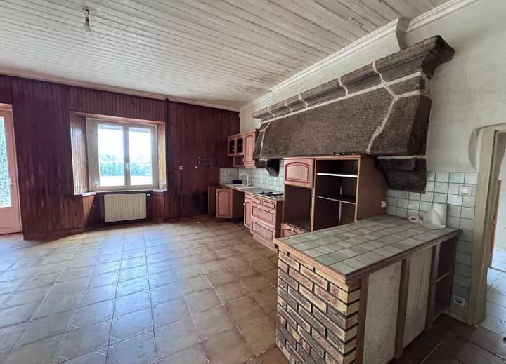 6 bed stone farmhouse for sale near Bonen