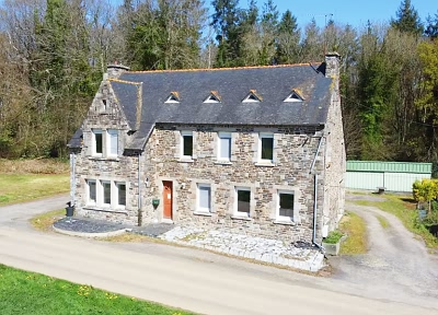 3 bed manor house for sale near Bonen