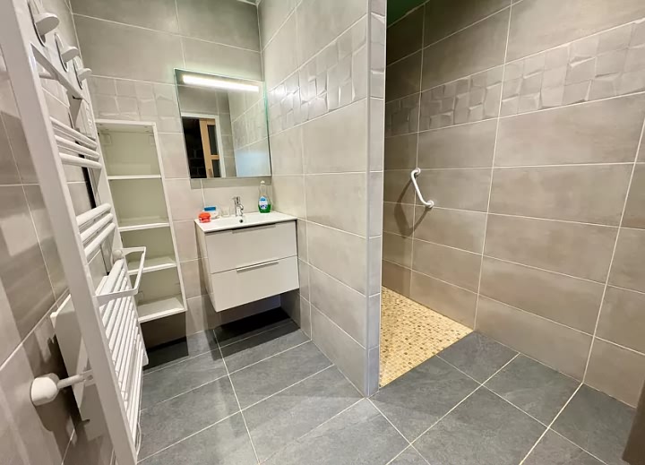 Maison en pierre de 3 chambres à vendre près de Bothoa