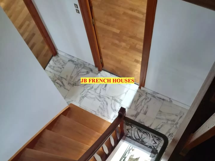 5 bed stone house for sale near Kerurien