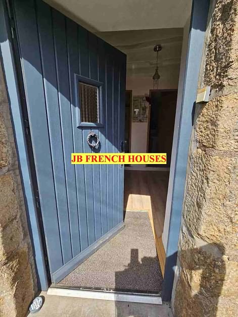 3 bed stone house for sale near Kerurien