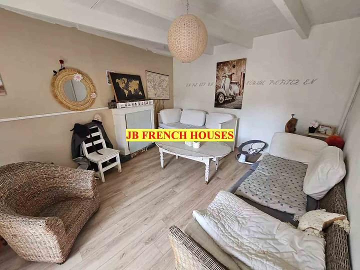 3 bed stone house for sale near Kerurien