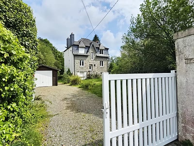 5 bed stone house for sale near Kerurien