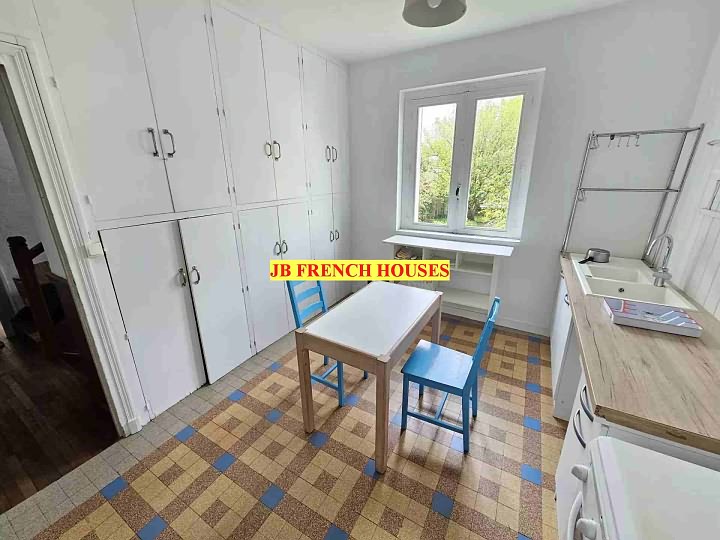 5 bed stone house for sale near Kerurien